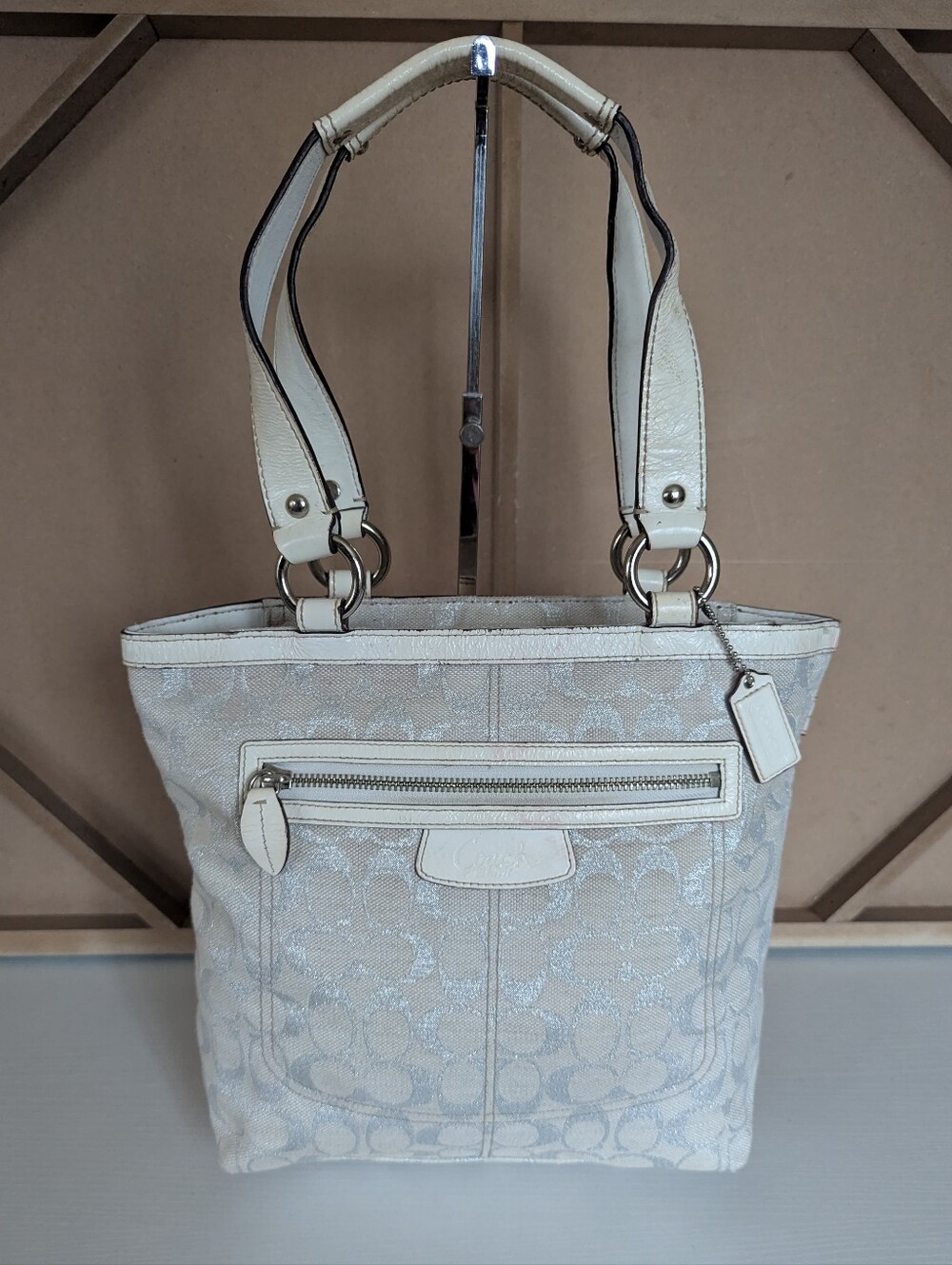🌹 Coach Cream Signature Jacquard Shoulder Bag with Ivory Trim